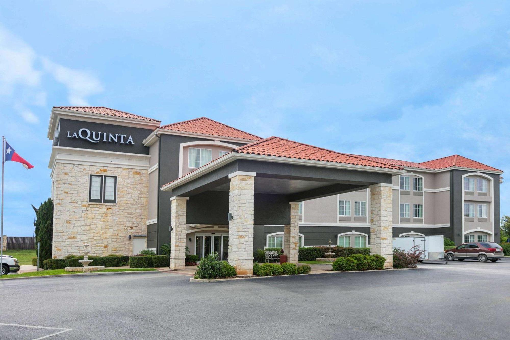 Hotel La Quinta By Wyndham Fredericksburg Zewnętrze zdjęcie